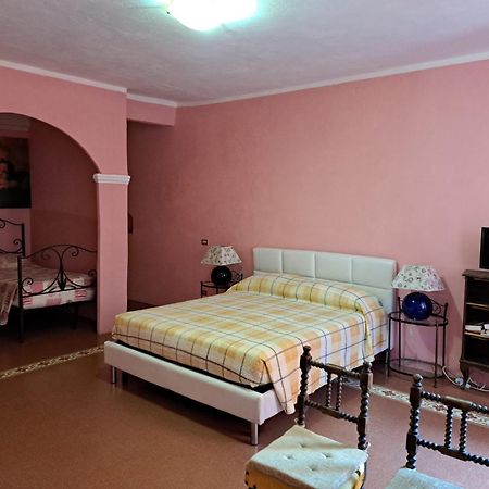 Luisa Rooms - Apartment In The Heart Of Вернаца Екстериор снимка