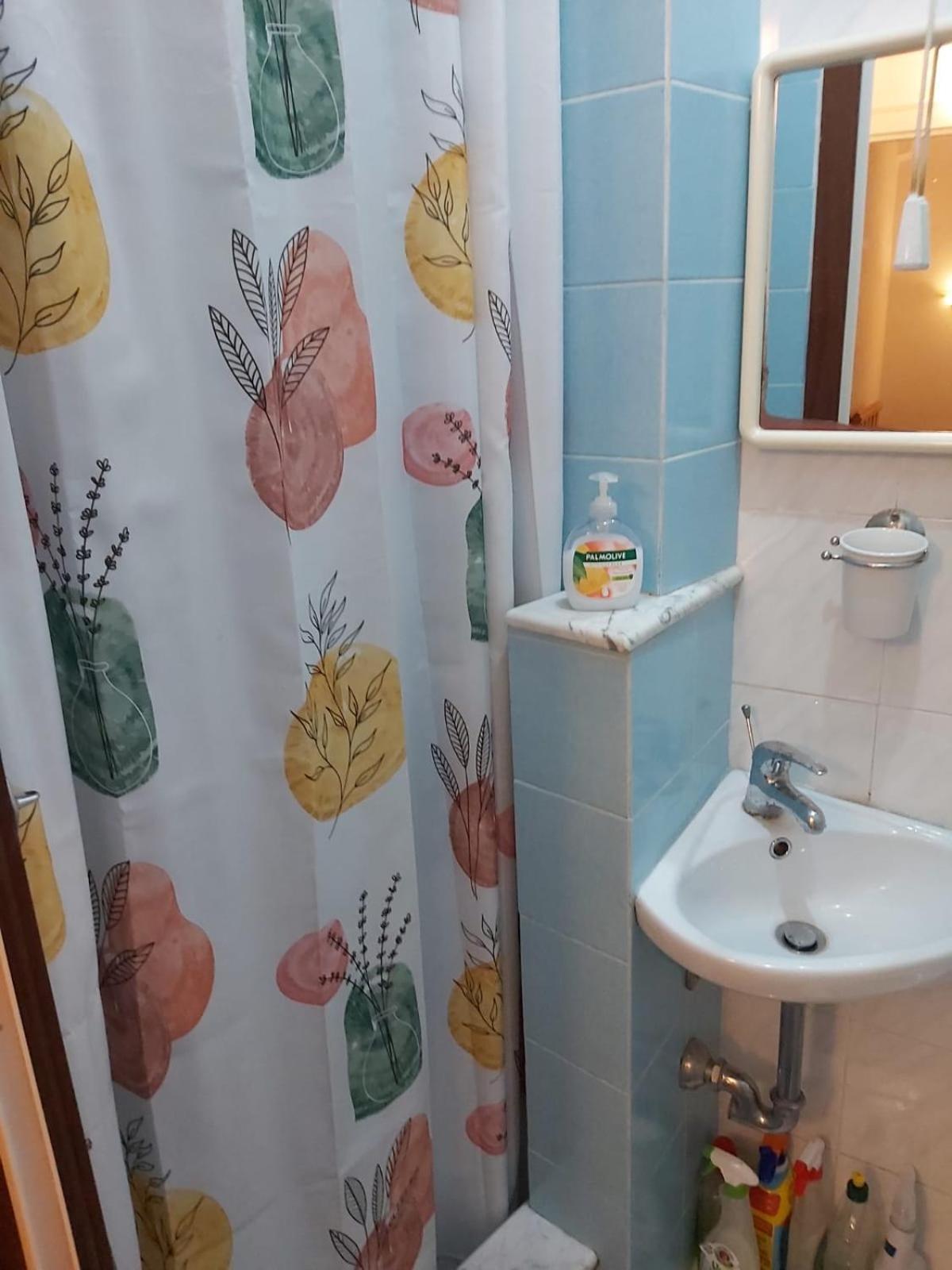 Luisa Rooms - Apartment In The Heart Of Вернаца Екстериор снимка