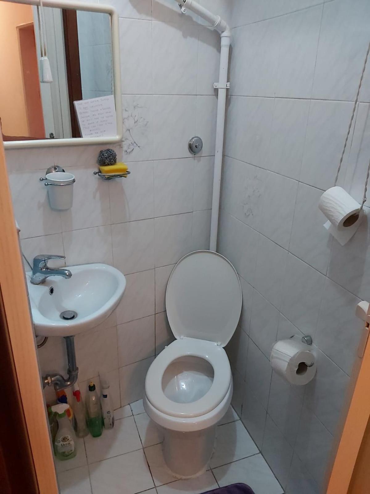 Luisa Rooms - Apartment In The Heart Of Вернаца Екстериор снимка