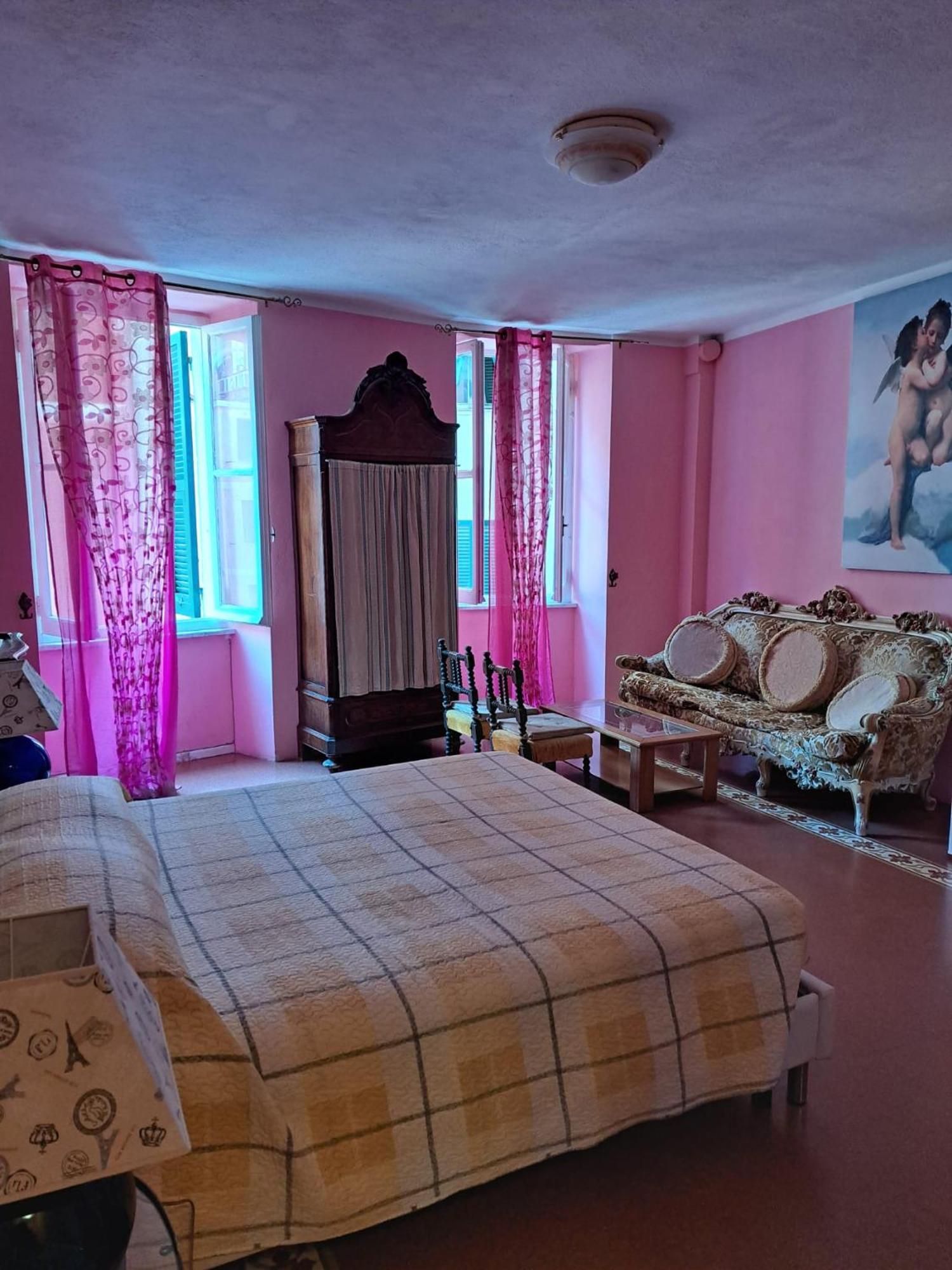 Luisa Rooms - Apartment In The Heart Of Вернаца Екстериор снимка