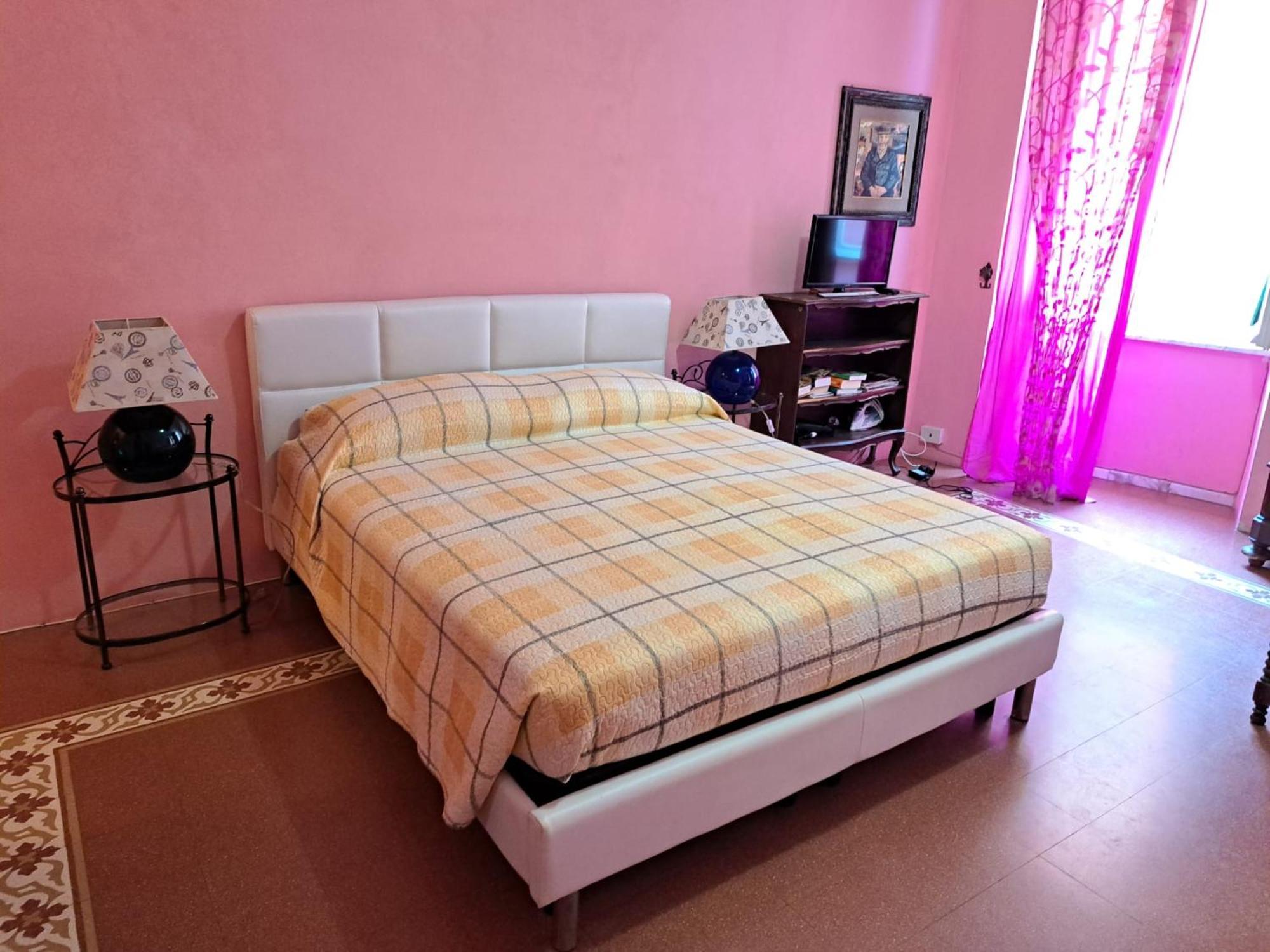 Luisa Rooms - Apartment In The Heart Of Вернаца Екстериор снимка