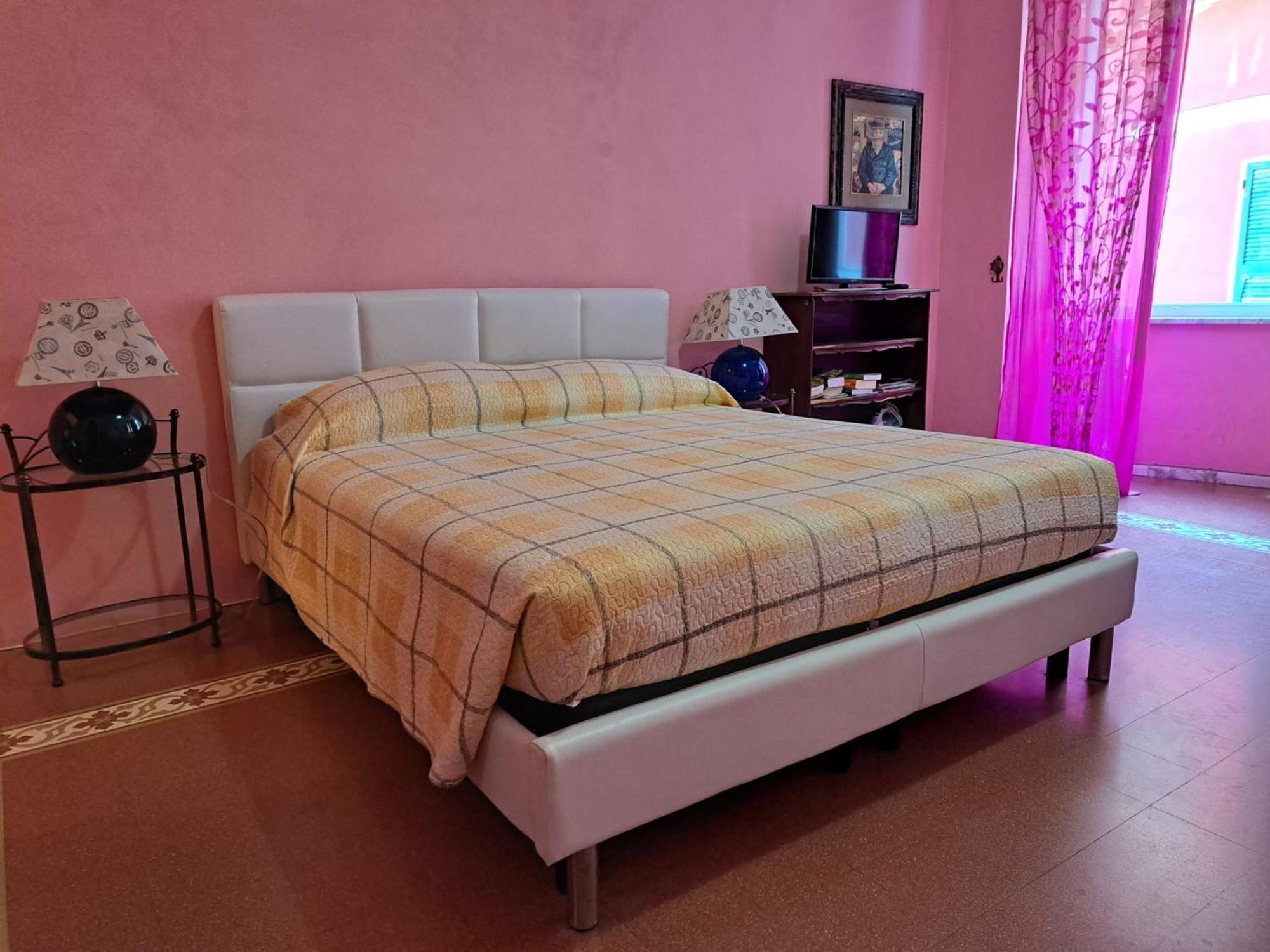 Luisa Rooms - Apartment In The Heart Of Вернаца Екстериор снимка