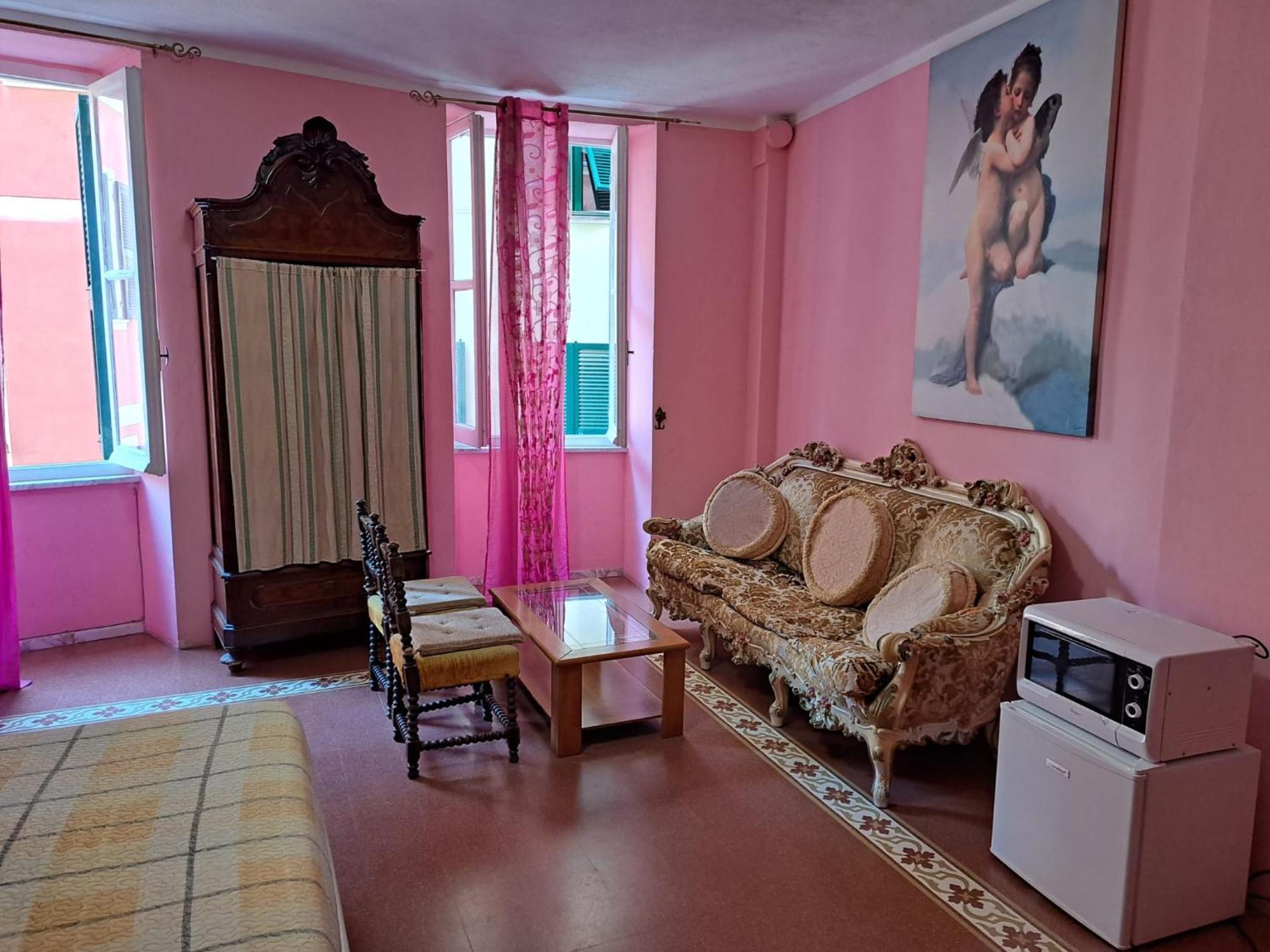 Luisa Rooms - Apartment In The Heart Of Вернаца Екстериор снимка